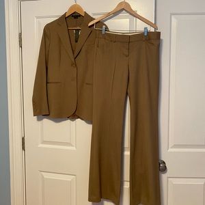 NWT Theory suit